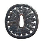 Shimizu_tsuba_3rdMaster_Jingo_kiku_1_u