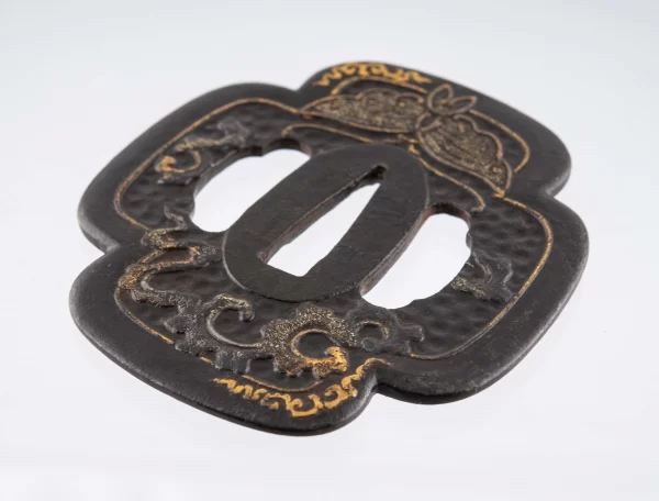 Tsuba Kumagai kiri kiku Tokubetsu hozon