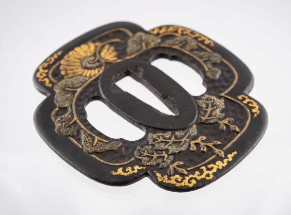 Tsuba Kumagai kiri kiku Tokubetsu hozon