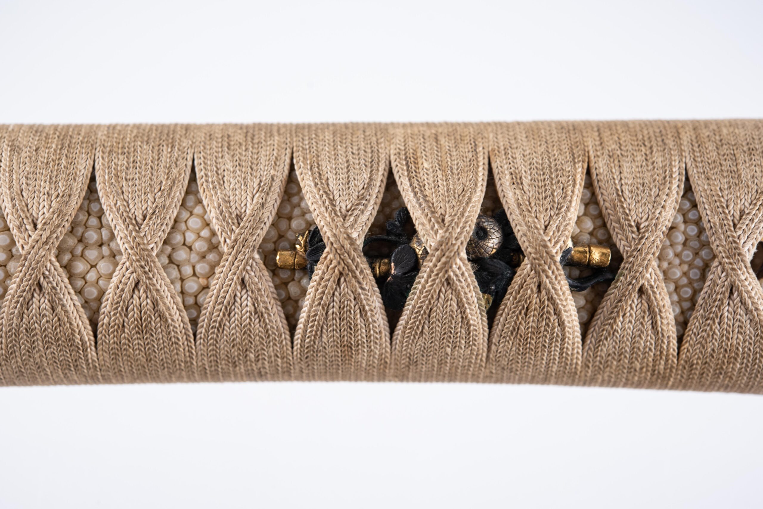 Joshu Fushimi-ju Kanetsune Wakizashi with O-kissaki, Shirasaya and Koshirae – NBTHK Hozon - Image 31