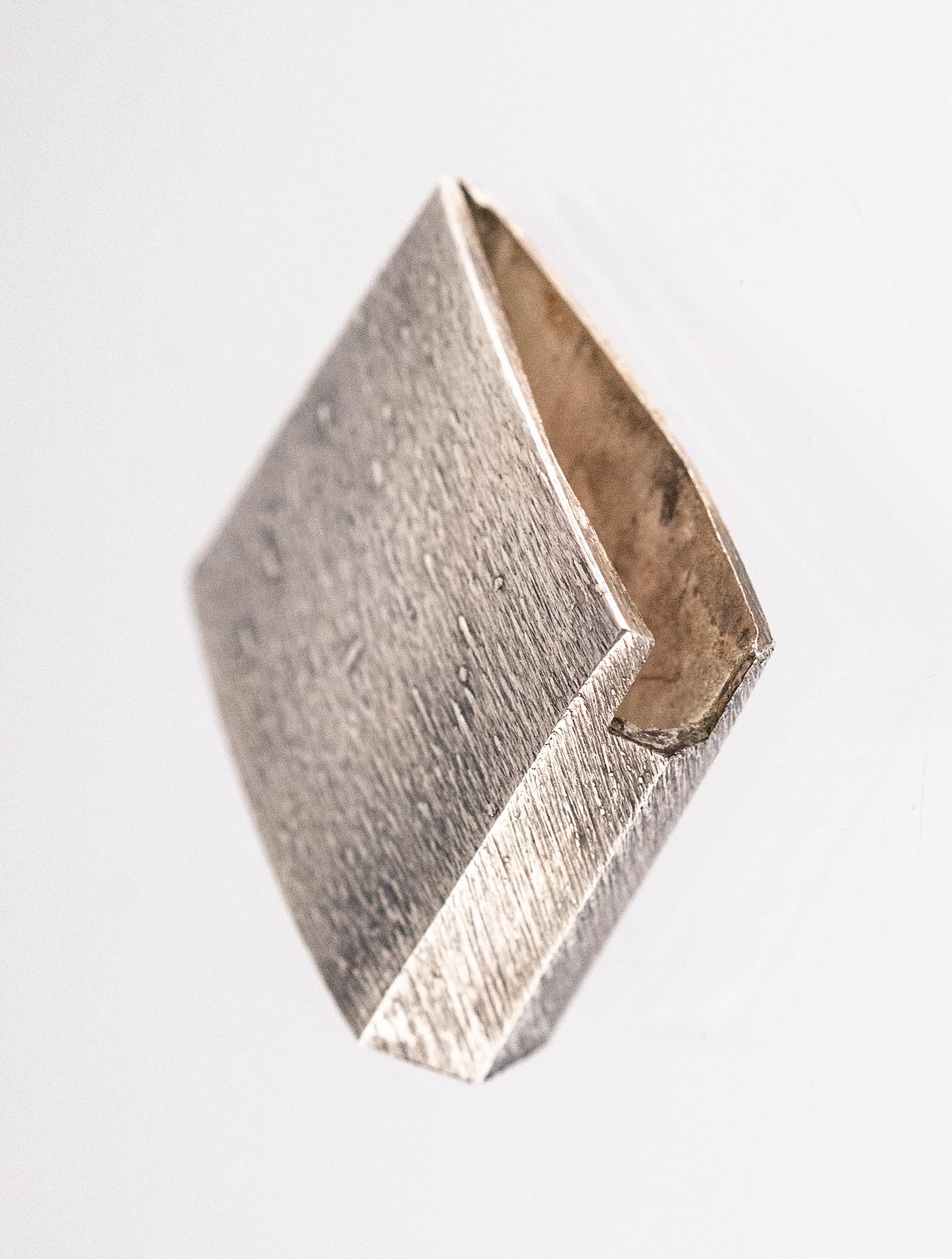 Joshu Fushimi-ju Kanetsune Wakizashi with O-kissaki, Shirasaya and Koshirae – NBTHK Hozon - Image 23